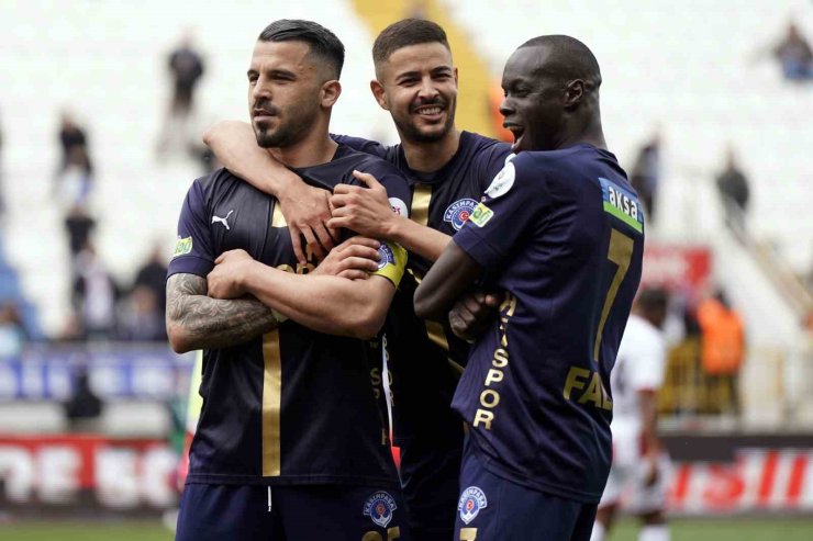 TRENDYOL SÜPER LİG: KASIMPAŞA: 3 - SİVASSPOR: 1 (MAÇ SONUCU)