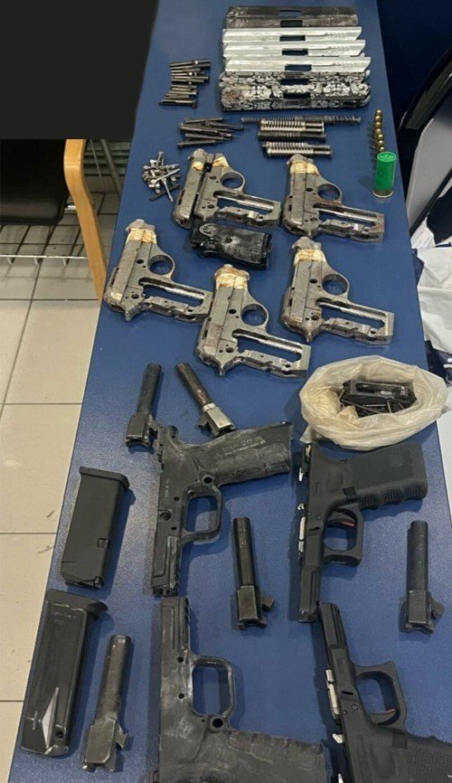 BÜYÜKÇEKMECE’DE RUHSATSIZ SİLAH OPERASYONU: ÇOK SAYIDA MÜHİMMAT ELE GEÇİRİLDİ