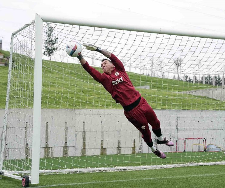 GALATASARAY, KONYASPOR MAÇI HAZIRLIKLARINA DEVAM ETTİ