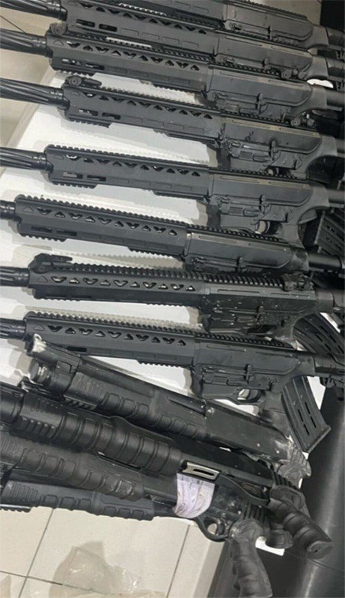 BÜYÜKÇEKMECE’DE RUHSATSIZ SİLAH OPERASYONU: ÇOK SAYIDA MÜHİMMAT ELE GEÇİRİLDİ