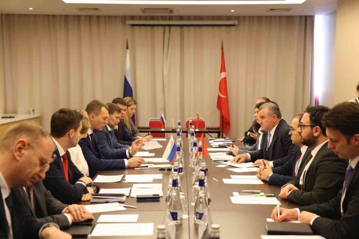 BAKAN BAK, RUSYA’DA MEVKİDAŞI DEGTYAREV İLE GÖRÜŞTÜ