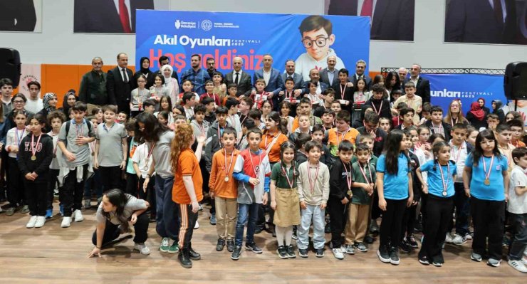 ÜMRANİYE’DE "AKIL OYUNLARI FESTİVALİ" HEYECANI YAŞANDI
