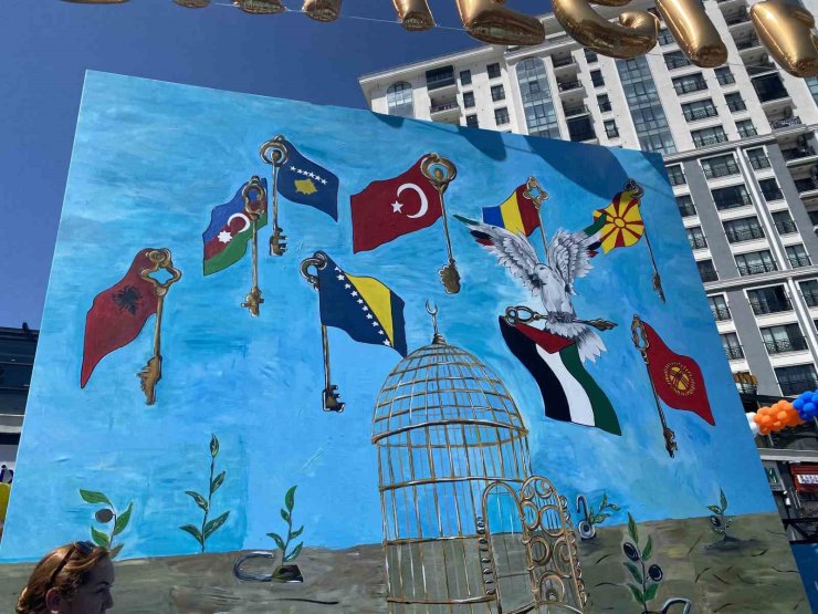 ESENLER’DE 8 ÜLKEDEN GELEN ÇOCUKLAR BARIŞ EKMEĞİ PİŞİRDİ