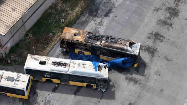 İETT GARAJLARI OTOBÜS MEZARLIĞINA DÖNÜŞTÜ, YANAN OTOBÜSLER HAVADAN GÖRÜNTÜLENDİ