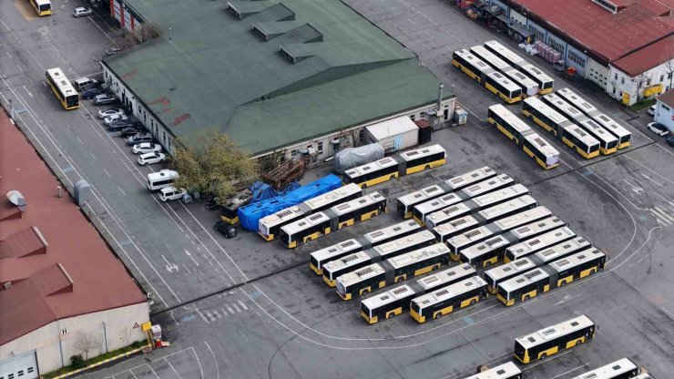 İETT GARAJLARI OTOBÜS MEZARLIĞINA DÖNÜŞTÜ, YANAN OTOBÜSLER HAVADAN GÖRÜNTÜLENDİ