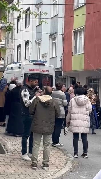 DEPREMDE KAÇARKEN YARALANAN 22 KİŞİ ARNAVUTKÖY DEVLET HASTANESİ’NE MÜRACAAT ETTİ
