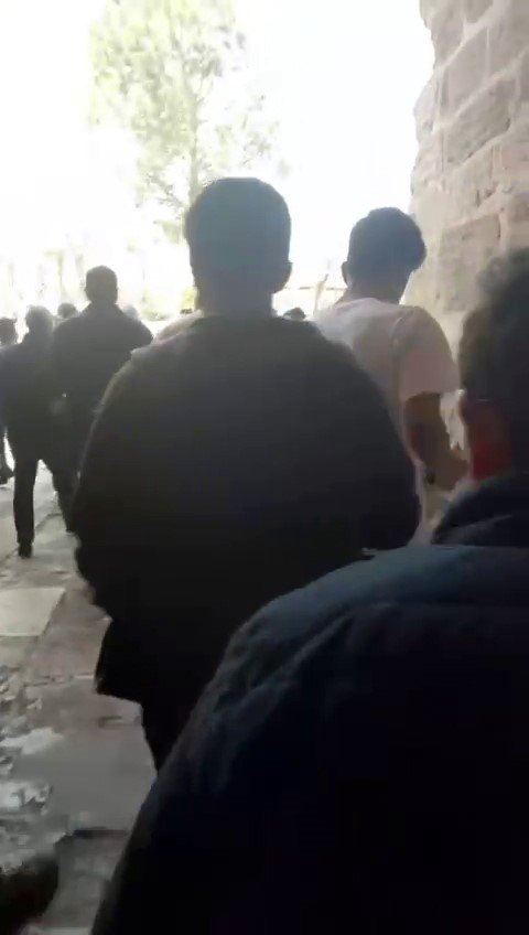 AYASOFYA’DA DEPREME YAKALANANLAR KENDİLERİNİ PANİKLE DIŞARI ATTI