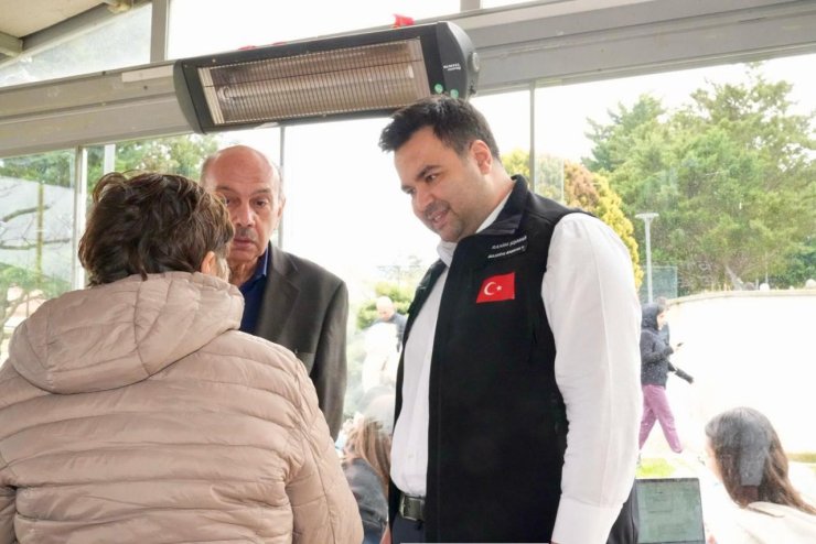 BEŞİKTAŞ BELEDİYESİ DEPREM SONRASI KOMŞULARININ YANINDA