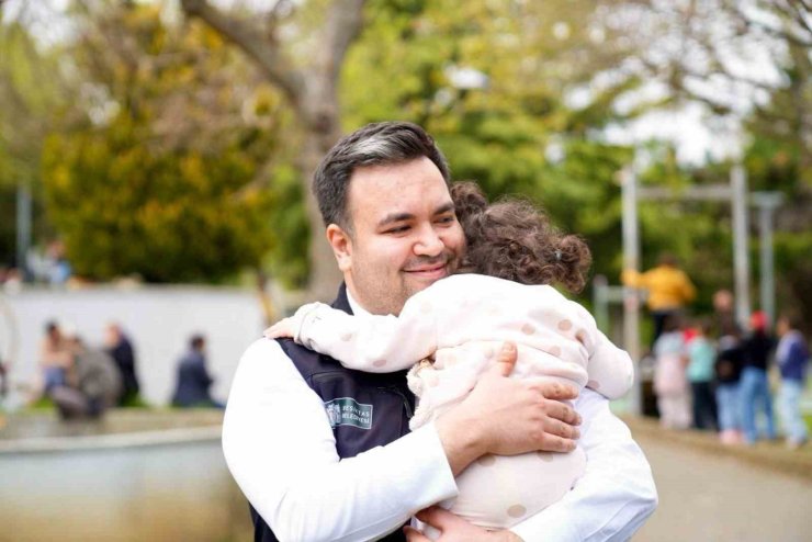 BEŞİKTAŞ BELEDİYESİ DEPREM SONRASI KOMŞULARININ YANINDA