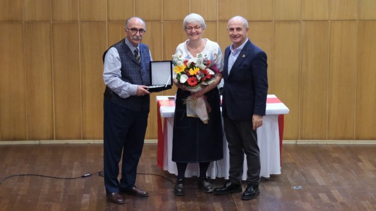 YALVAÇ URAL BÜYÜKÇEKMECELİ ÇOCUKLARLA BULUŞTU