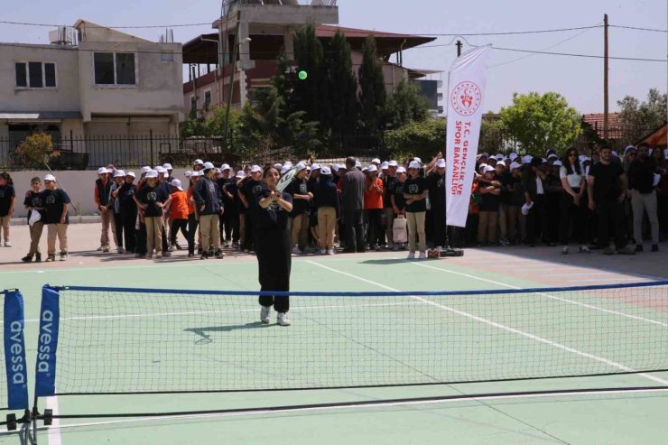 HAYDİ TENİSE PROJESİ DEPREM BÖLGESİNDE EŞ ZAMANLI BAŞLADI