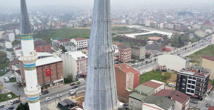 ARNAVUTKÖY’DE DEPREMDE HASAR ALAN CAMİ MÜHÜRLENDİ