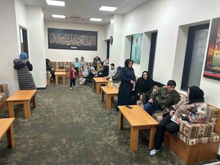 SULTANGAZİ BELEDİYESİ DEPREM SONRASI TÜM EKİPLERİ İLE SAHADA