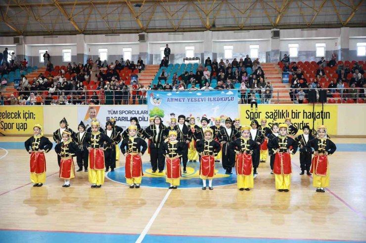 SULTANBEYLİ’DE 23 NİSAN COŞKUSU