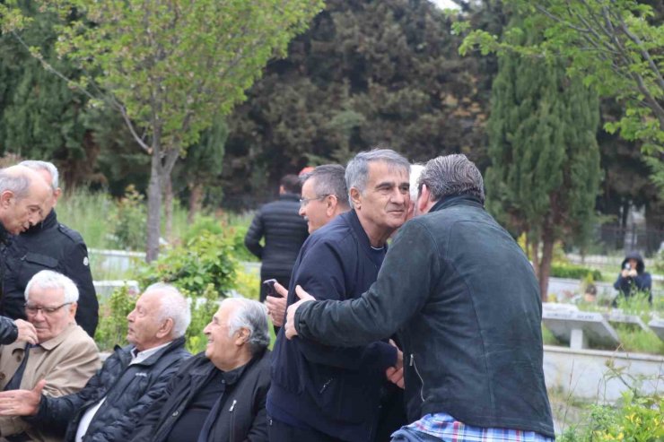 TRABZONSPOR ONURSAL BAŞKANI MEHMET ALİ YILMAZ, KABRİ BAŞINDA ANILDI