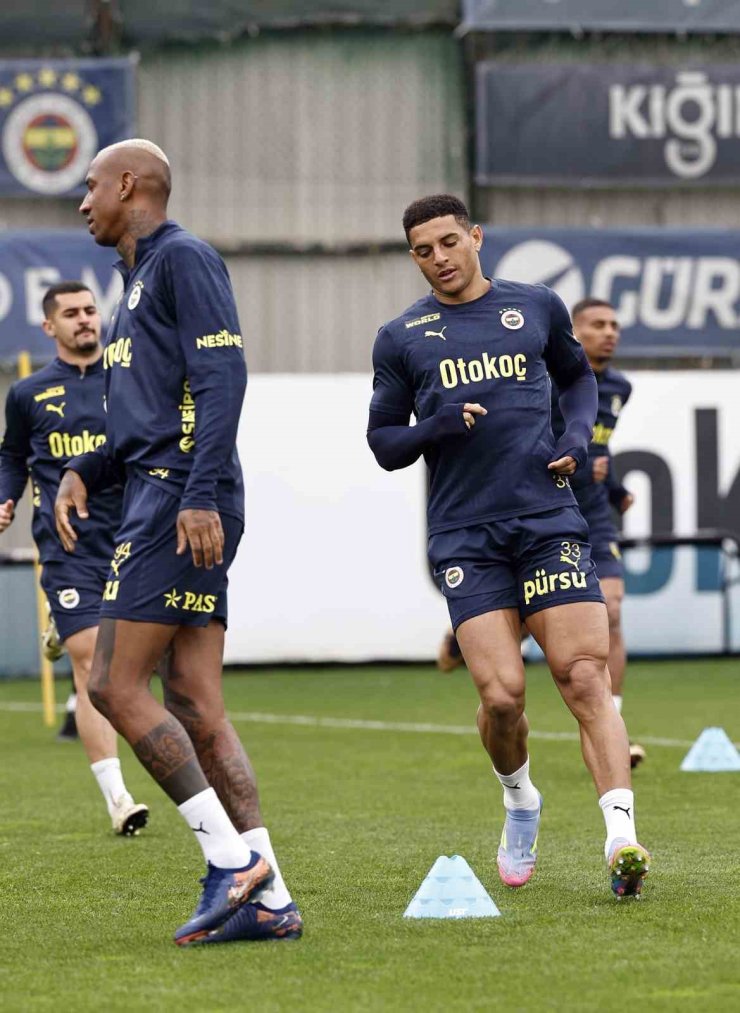 FENERBAHÇE, GAZİANTEP FK MAÇININ HAZIRLIKLARINA DEVAM ETTİ