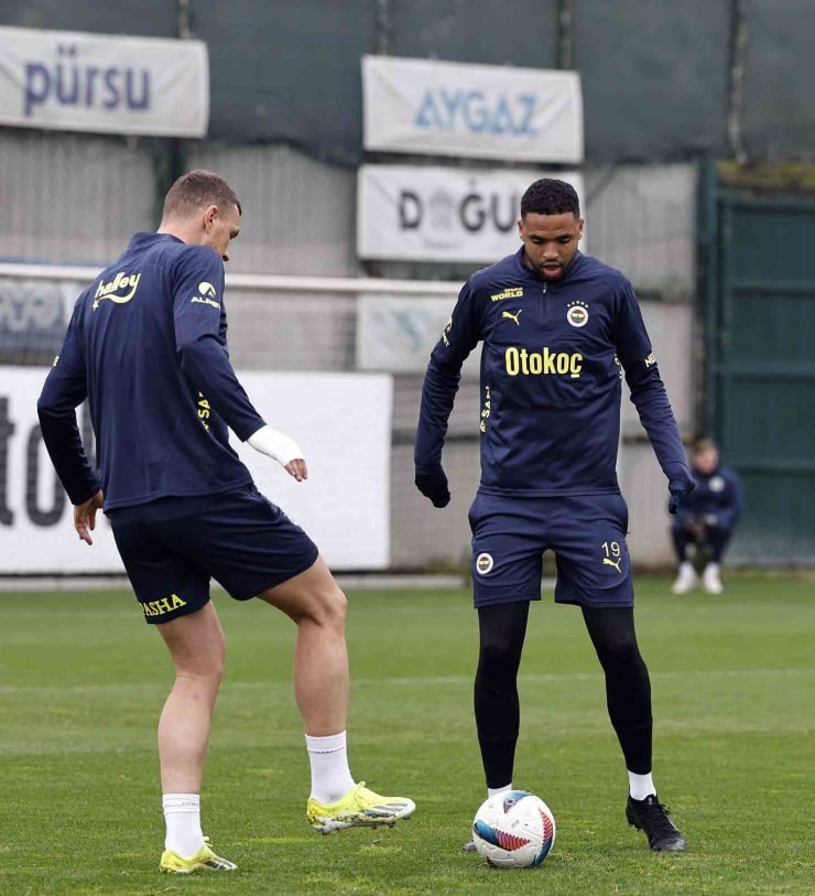 FENERBAHÇE, GAZİANTEP FK MAÇININ HAZIRLIKLARINA DEVAM ETTİ