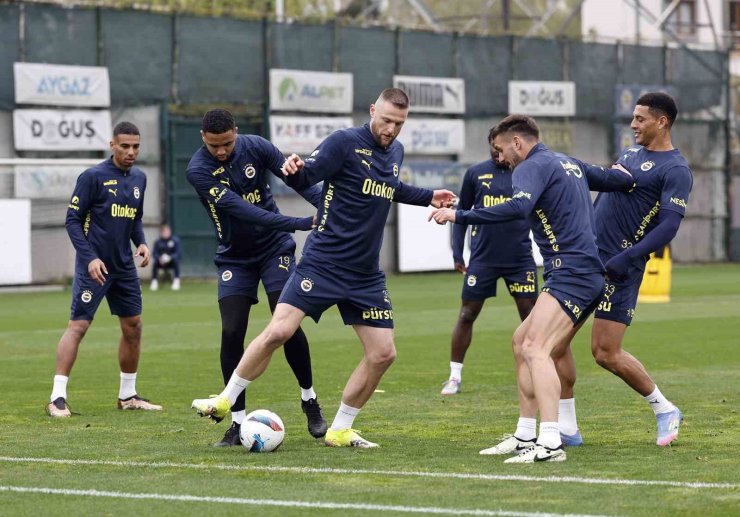 FENERBAHÇE, GAZİANTEP FK MAÇININ HAZIRLIKLARINA DEVAM ETTİ