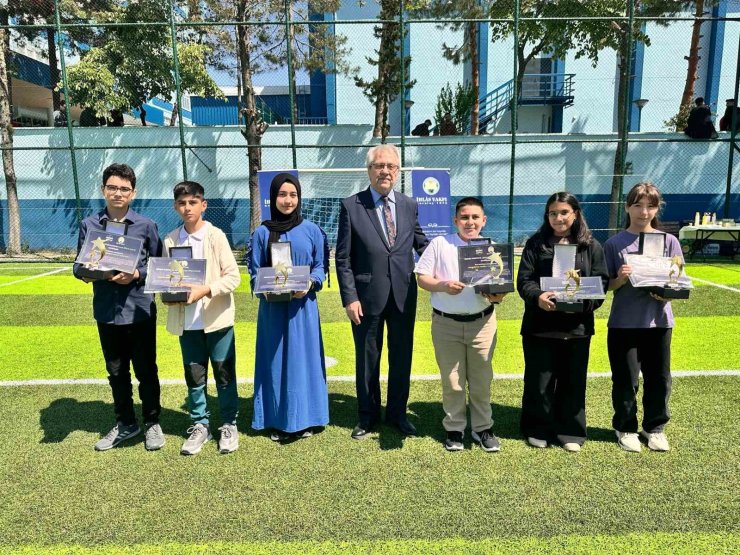 İHLAS VAKFI ÖĞRENCİLERİNDEN ULUSLARARASI BAŞARI
