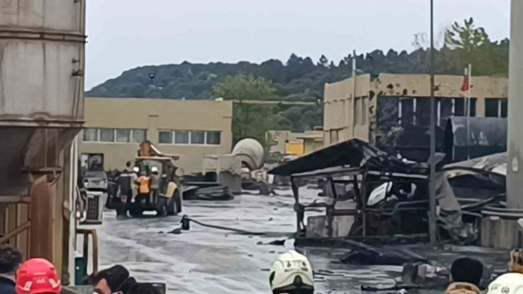 TUZLA’DA ARITMA TESİSİNDE PATLAMA: 5 İŞÇİ YARALANDI