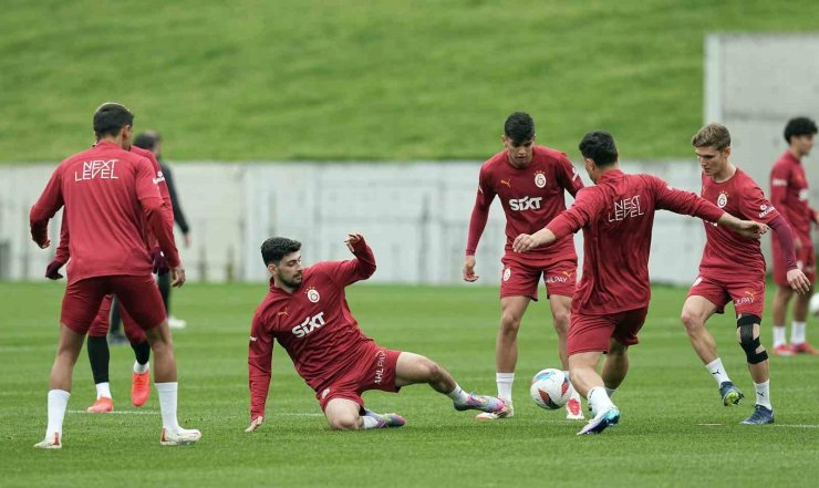 GALATASARAY, EYÜPSPOR MAÇI HAZIRLIKLARINA DEVAM ETTİ