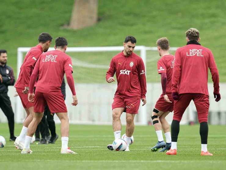 GALATASARAY, EYÜPSPOR MAÇI HAZIRLIKLARINA DEVAM ETTİ