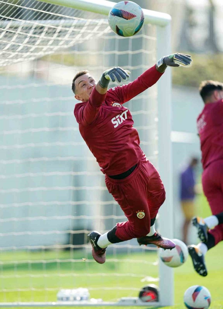 GALATASARAY, EYÜPSPOR MAÇI HAZIRLIKLARINI TAMAMLADI