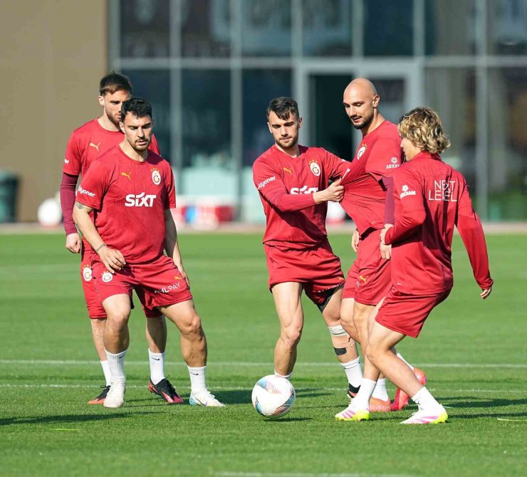 GALATASARAY, EYÜPSPOR MAÇI HAZIRLIKLARINI TAMAMLADI