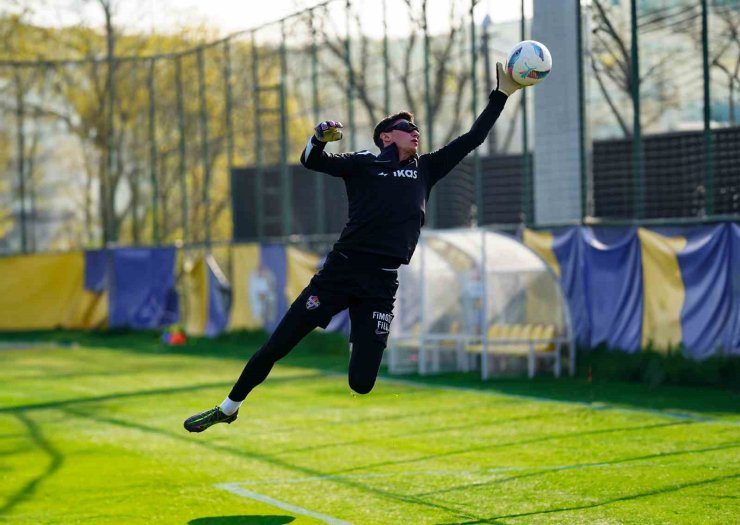 EYÜPSPOR, GALATASARAY MAÇININ HAZIRLIKLARINI TAMAMLADI