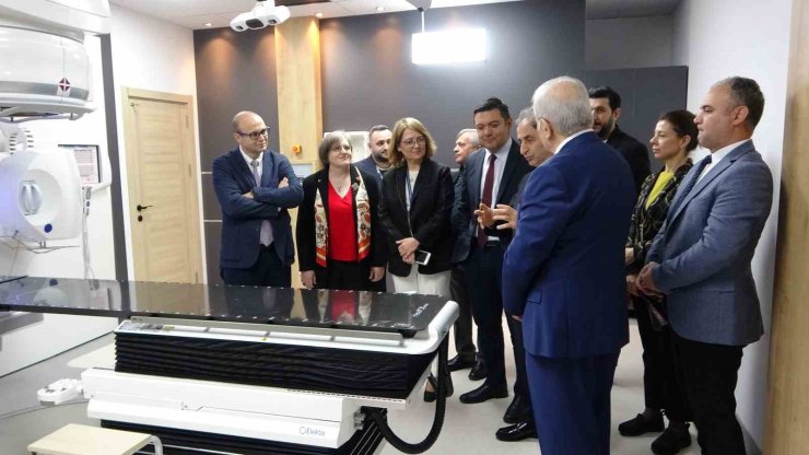 KANSER TEDAVİSİNDE ’YENİ NESİL RADYOTERAPİ’ DÖNEMİ BAŞLADI