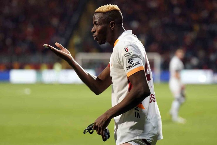 VİCTOR OSİMHEN EN GOLCÜ SEZONUNU TEKRARLADI