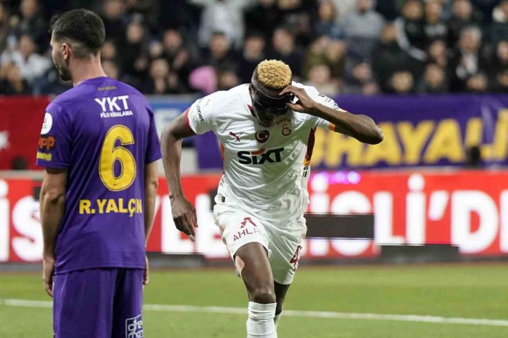 VİCTOR OSİMHEN EN GOLCÜ SEZONUNU TEKRARLADI