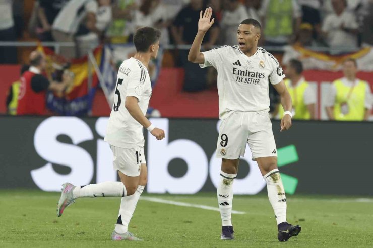 İSPANYA KRAL KUPASI BARCELONA’NIN