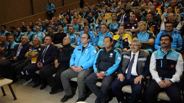 İSTANBUL’DA 8 İLÇEDE EŞ ZAMANLI DEPREM TATBİKATI GERÇEKLEŞTİRİLDİ