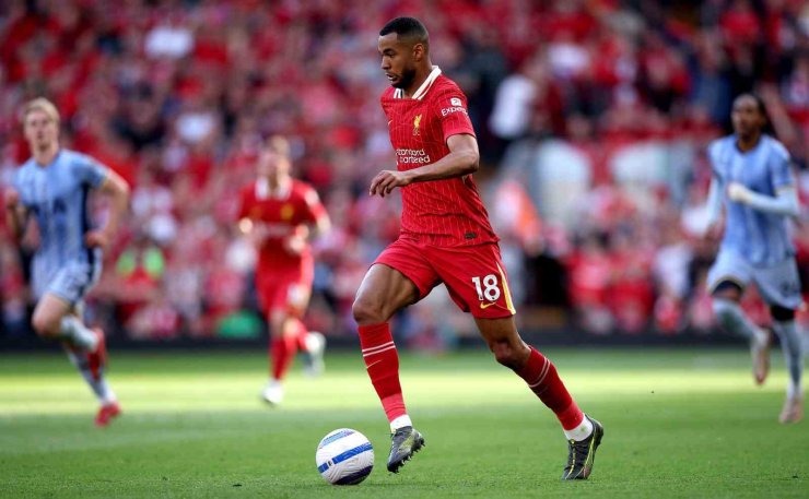 LİVERPOOL, PREMİER LİG’DE ŞAMPİYONLUĞUNU İLAN ETTİ