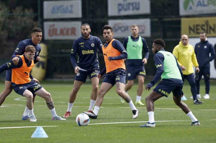 FENERBAHÇE’DE, BEŞİKTAŞ DERBİSİNİN HAZIRLIKLARI BAŞLADI