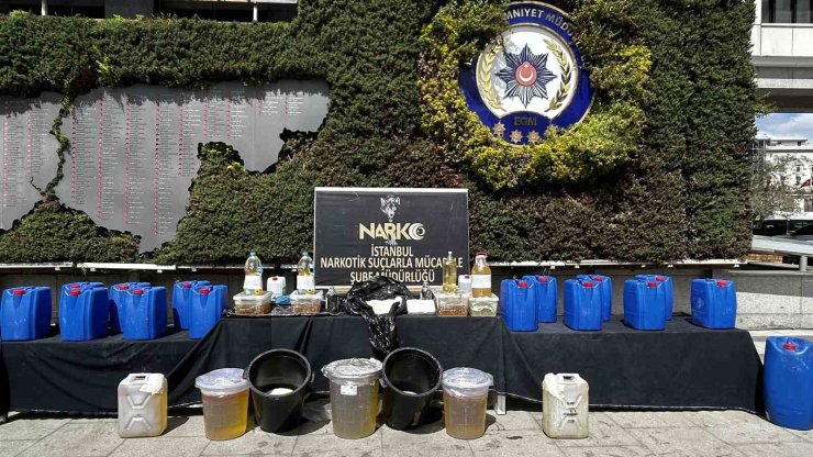 İSTANBUL’DA 3 İLÇEDE ZEHİR TACİRLERİNE EŞ ZAMANLI NEFES KESEN OPERASYON