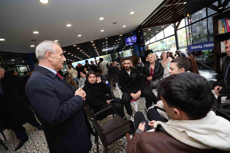 KÜÇÜKÇEKMECE BELEDİYESİ DEPREM SONRASI VATANDAŞLARIN YANINDA