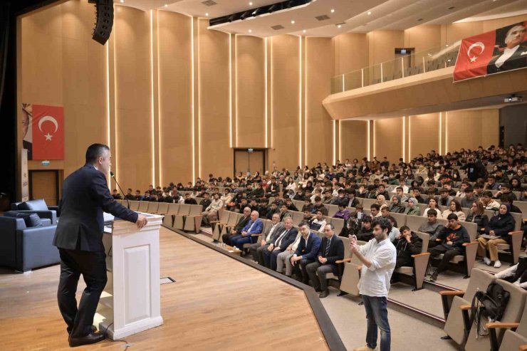 KUT’ÜL AMÂRE ZAFERİ’NİN 109. YILI ESENYURT’TA ANILDI