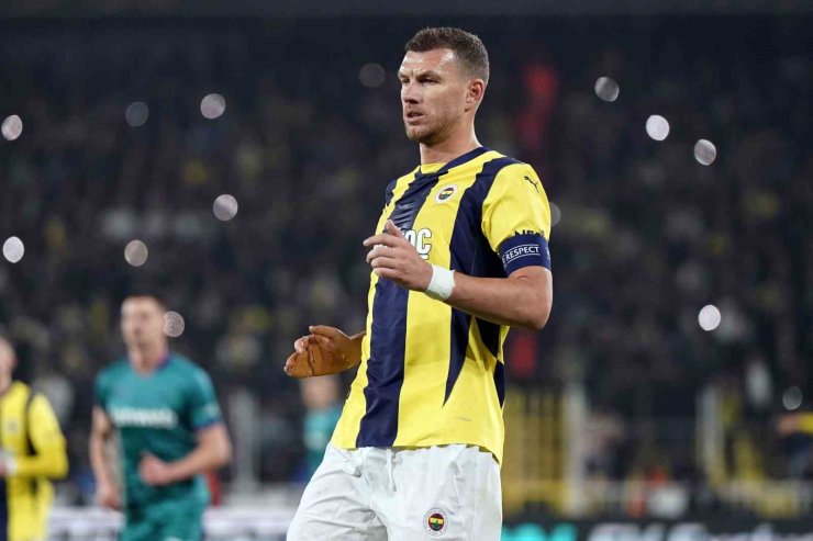 FENERBAHÇE - BEŞİKTAŞ DERBİSİNDE GÖZLER GOLCÜLERDE OLACAK
