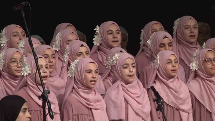 EĞİTİMİNİ TAMAMLAYAN 37 HAFIZLIK ÖĞRENCİSİ İÇİN SANCAKTEPE’DE İCAZET MERASİMİ DÜZENLENDİ