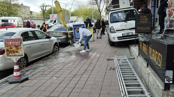 SULTANGAZİ’DE KAMYONETTEN DÜŞEN ADAM HAYATINI KAYBETTİ