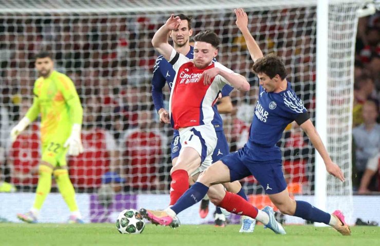 PARİS SAİNT-GERMAİN, LONDRA’DA AVANTAJI KAPTI