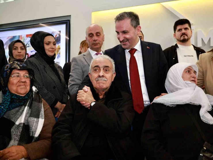 SULTANBEYLİ’DE YAŞLILARA BÜYÜK HİZMET