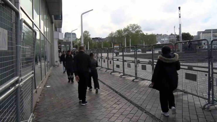 TAKSİM MEYDANI VE İSTİKLAL CADDESİ’NE ÇIKAN YOLLARDA 1 MAYIS TEDBİRLERİ