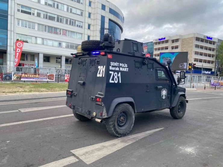 1 MAYIS KUTLAMALARI ÖNCESİ KADIKÖY’DE YOĞUN GÜVENLİK ÖNLEMİ