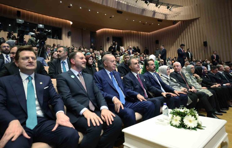 CUMHURBAŞKANI ERDOĞAN: "BAĞIMLILIĞIN HER ÇEŞİDİYLE MÜCADELEYE DEVAM EDECEĞİZ"