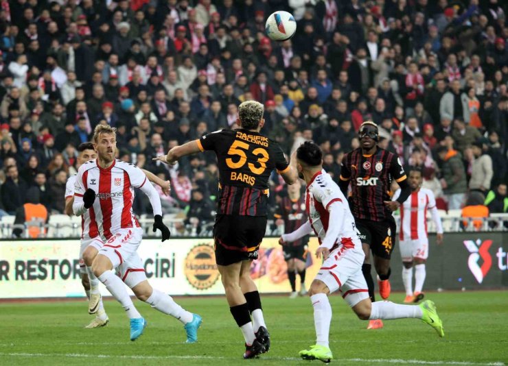 GALATASARAY İLE SİVASSPOR 38. RANDEVUDA