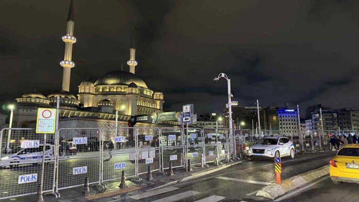 TAKSİM’DE 1 MAYIS TEDBİRLERİ İÇİN KAPATILAN YOLLAR AÇILMAYA BAŞLADI