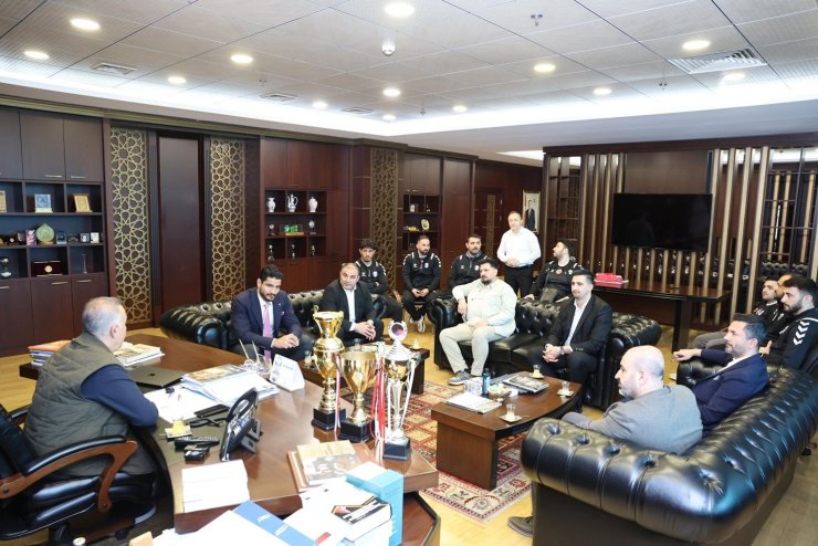 TÜRKİYE GÜREŞ FEDERASYONU BAŞKANI TAHA AKGÜL’DEN BAŞKAN DURSUN’A ZİYARET